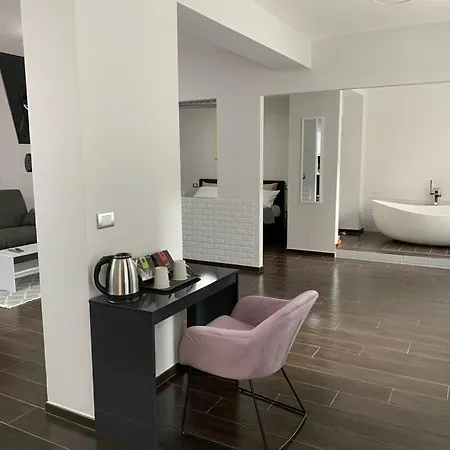 Argiro95 Luxury * Μπάρι